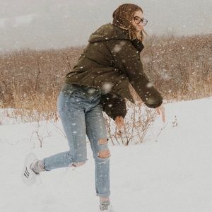 Meet your Posher, Lia